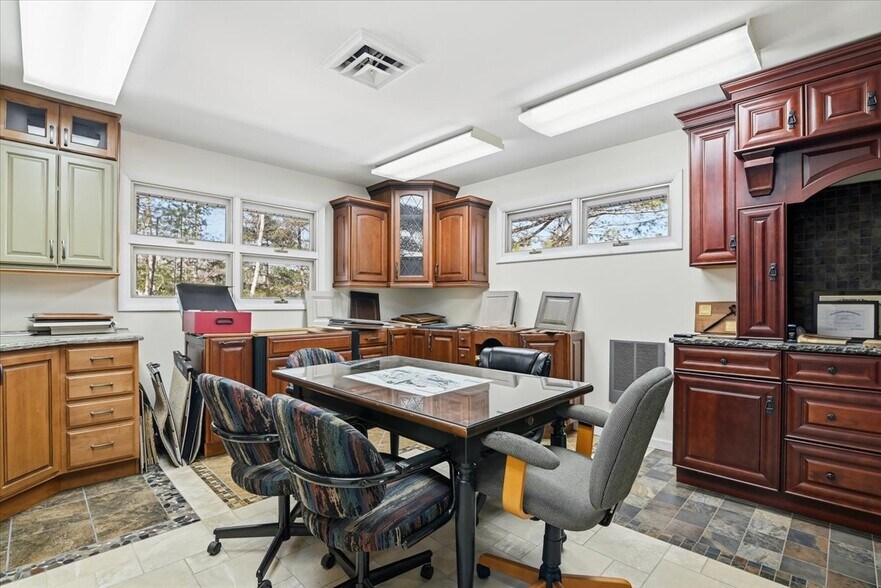 More Photos Of 647 Route 739, Lords Valley Office For Sale
