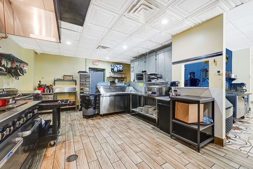 More Photos Of 4690 Burke Rd, Pasadena Storefront Retail Office For Sale