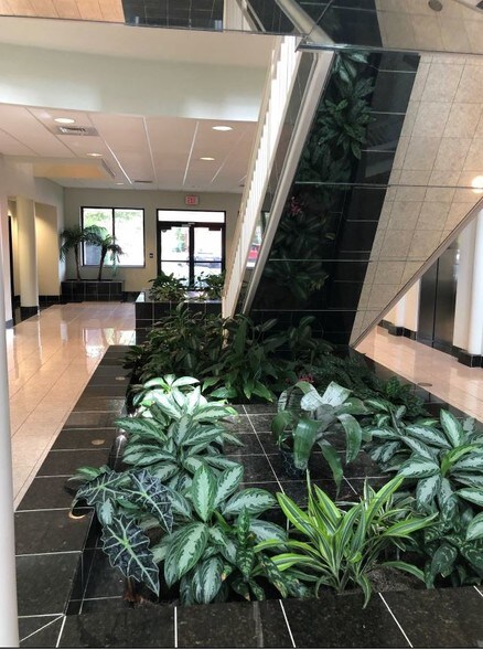 More Photos Of 804 Omni Blvd, Newport News Medical For Lease