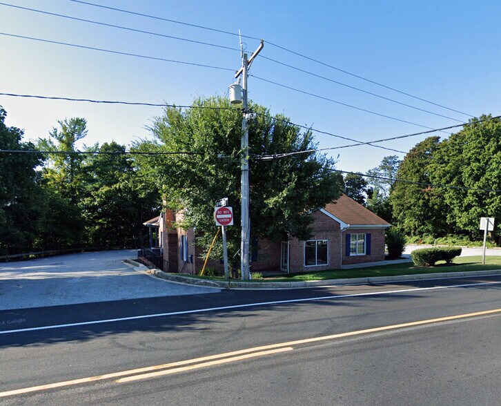 More Photos Of 201 Mt Carmel Rd, Parkton Bank For Lease