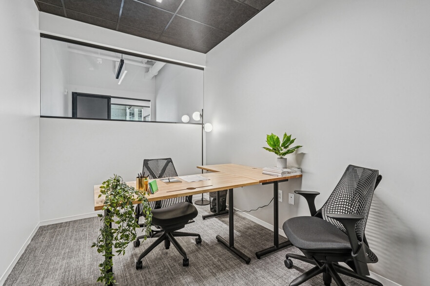 More Photos Of 600 S Tryon St, Charlotte Office For Lease
