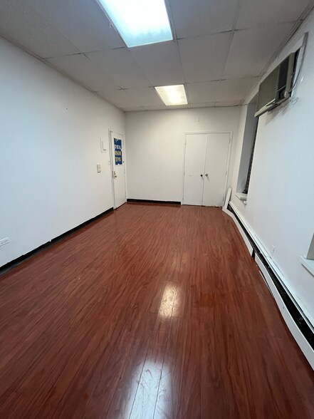 More Photos Of 901 Sheridan Ave, Bronx Storefront Retail Office For Lease