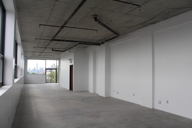 More Photos Of 53-19 46th St, Maspeth Warehouse For Lease