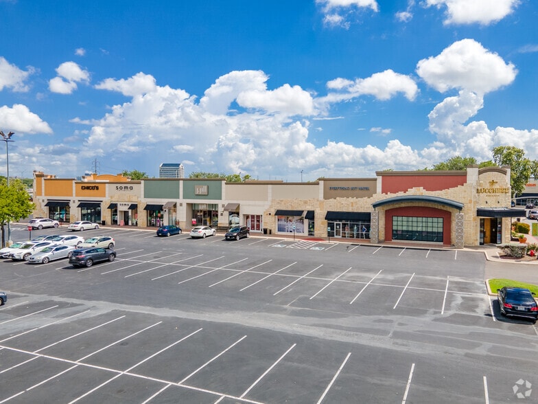 More Photos Of 255-1 E Basse Rd, San Antonio Unknown For Lease