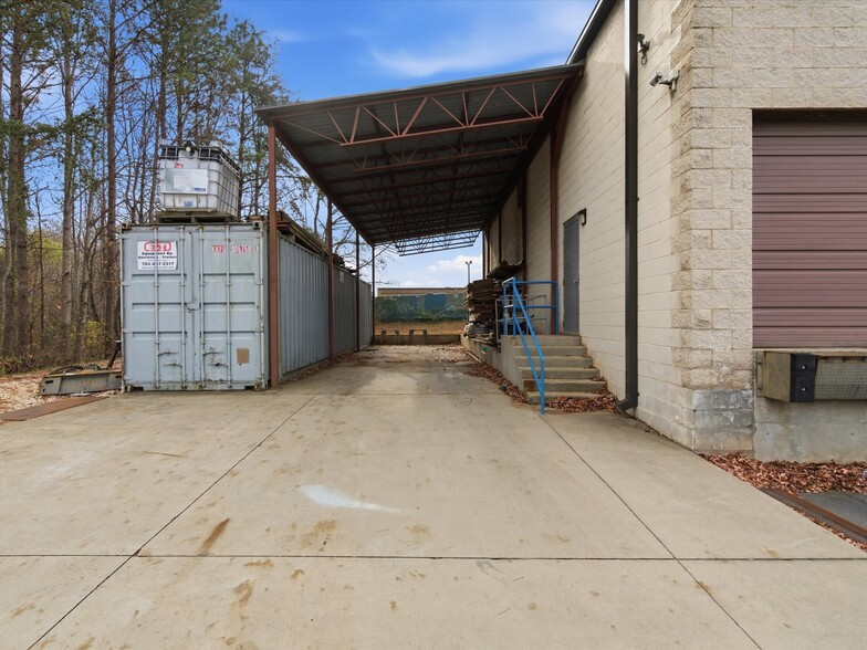 More Photos Of 2118 Carolina Place Dr, Fort Mill Warehouse For Sale