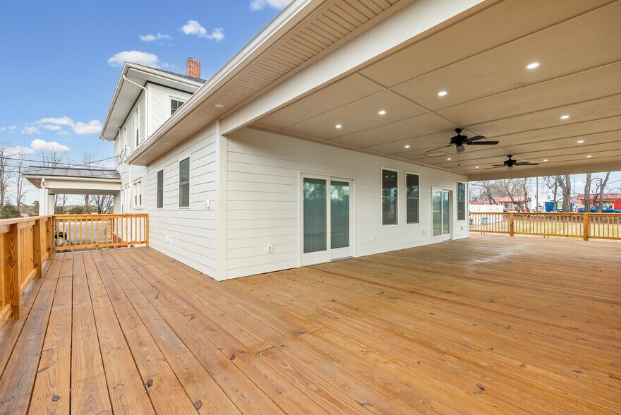 More Photos Of 15115 Forest Road, Forest Office For Lease