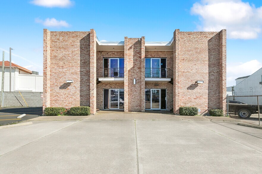 Primary Photo Of 3009 Lime St, Metairie Office For Sale