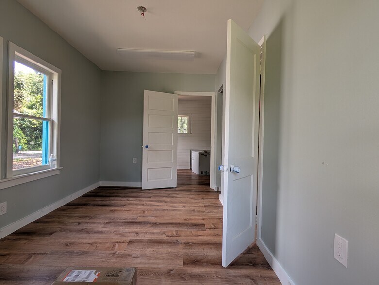 More Photos Of 2735 Allen Hill Ave, Melbourne Land For Lease