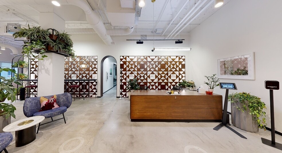 Primary Photo Of 420 Nichols Rd, Kansas City Coworking Space