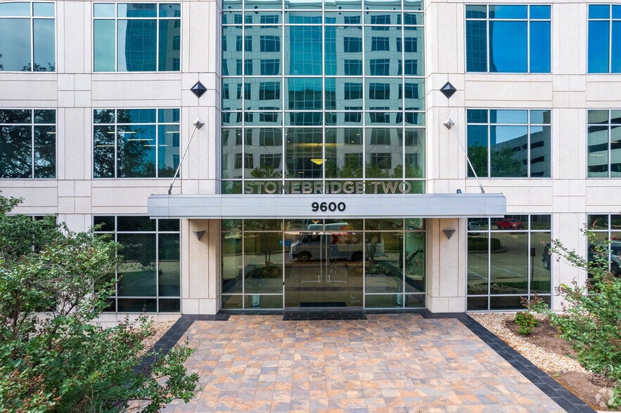 More Photos Of 9606 N Mopac Expy, Austin Unknown For Lease
