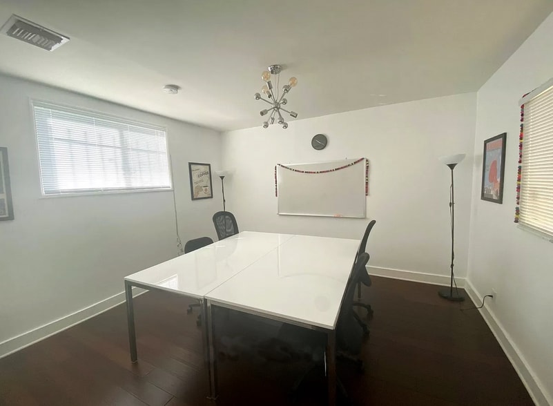 More Photos Of 4381 1/2 Tujunga Ave, Studio City Storefront Retail Office For Lease