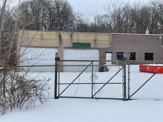 More Photos Of 1901 Old Butler Rd, New Castle Warehouse For Sale