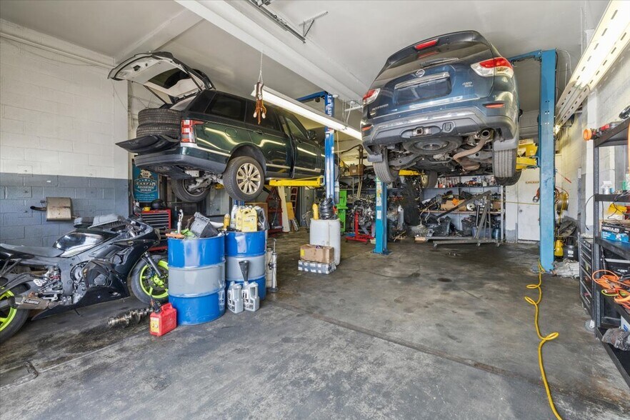More Photos Of 4379 Route 130, Edgewater Park Auto Repair For Lease