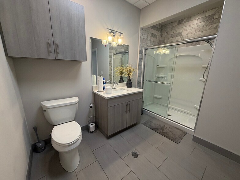 More Photos Of 293 Lafayette Ave, Hawthorne Storefront Retail Office For Sale