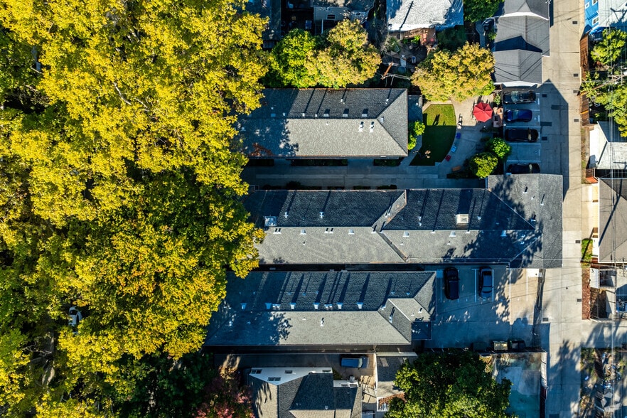 More Photos Of 2811 F St, Sacramento Apartments For Sale