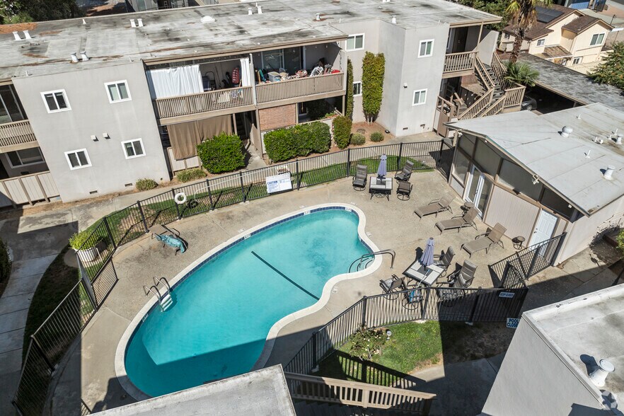 More Photos Of 105 Forrest Ave, Los Gatos Multifamily For Sale