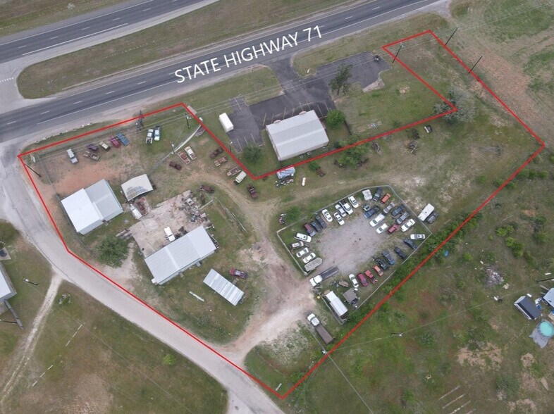 More Photos Of 952 E Highway 71, Bastrop Distribution For Lease