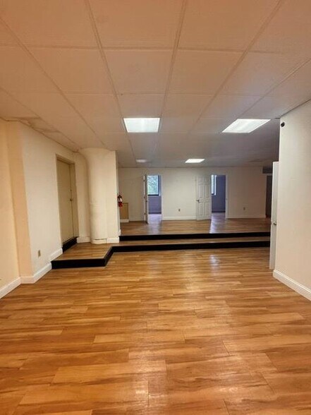 More Photos Of 26 S Water St, New Bedford Apartments For Lease