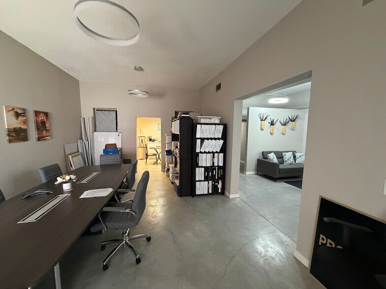 More Photos Of 8 W Darlington Ave, Kissimmee Office Residential For Sale