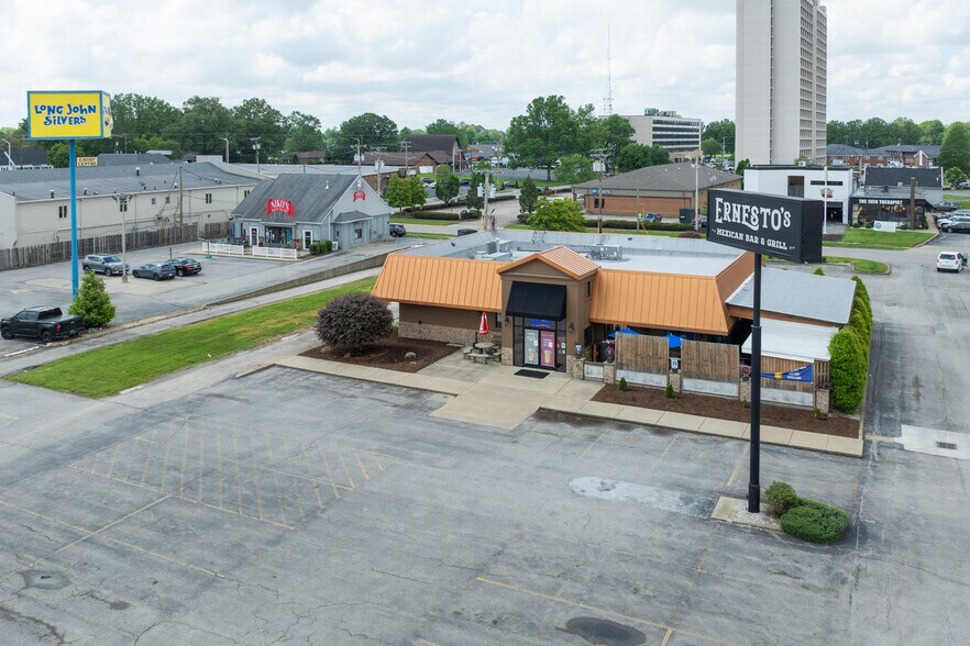 More Photos Of 2630 Frederica St, Owensboro Supermarket For Lease