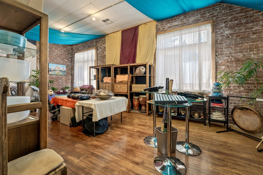 More Photos Of 200 Commercial St, Nevada City Freestanding For Sale