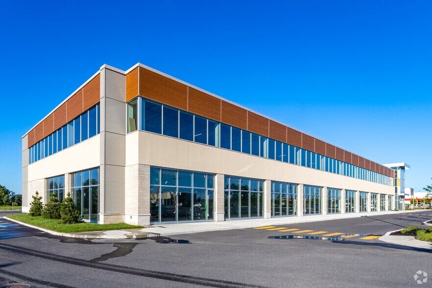 More Photos Of 2369 Ch De Chambly, Carignan Unknown For Lease