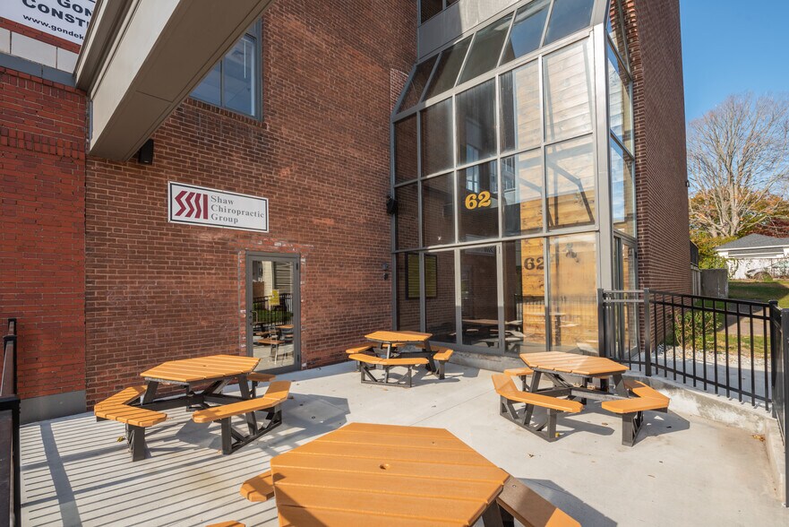 More Photos Of 62 Washington St, Middletown Office For Lease