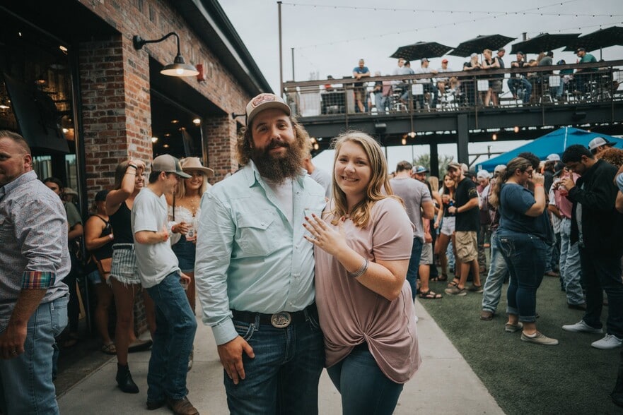 More Photos Of 3615 N Steele Blvd, Fayetteville Bar For Sale