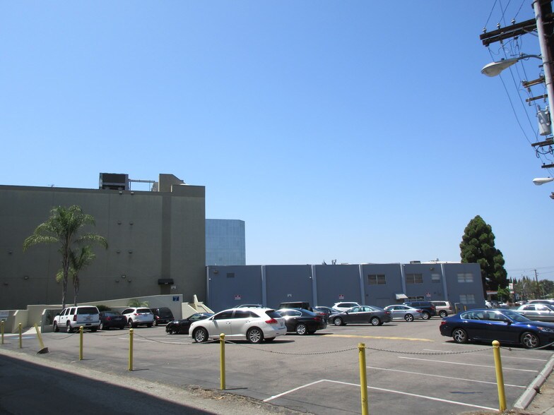 More Photos Of 5175 E Pacific Coast Hwy, Long Beach Medical For Lease