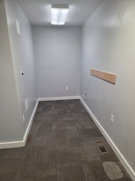 More Photos Of 1455 400 E Suite 3A, Logan Healthcare For Lease