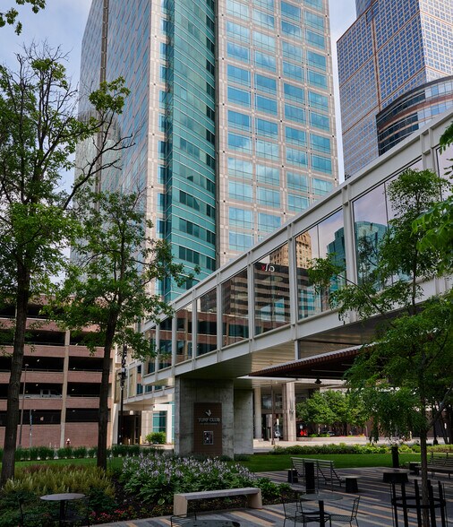 More Photos Of 707 2nd Ave S, Minneapolis Office Residential For Sale