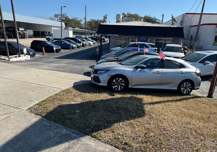 Primary Photo Of 531 N US Highway 17 92, Longwood Storefront Retail Office For Sale