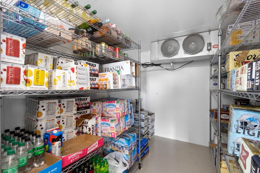 More Photos Of 275 Timber Island Rd, Carrabelle Restaurant For Sale