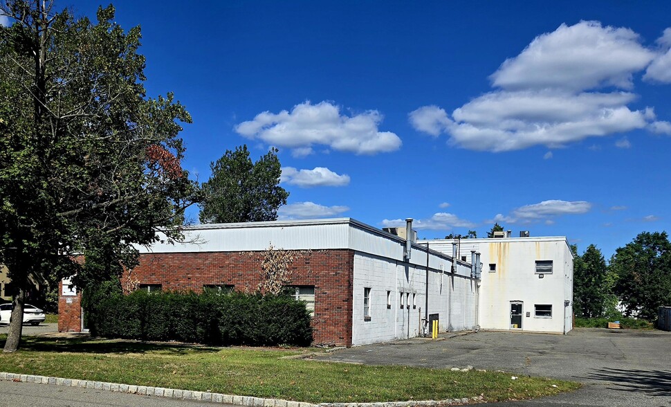 More Photos Of 60 Harding Ave, Dover Warehouse For Sale