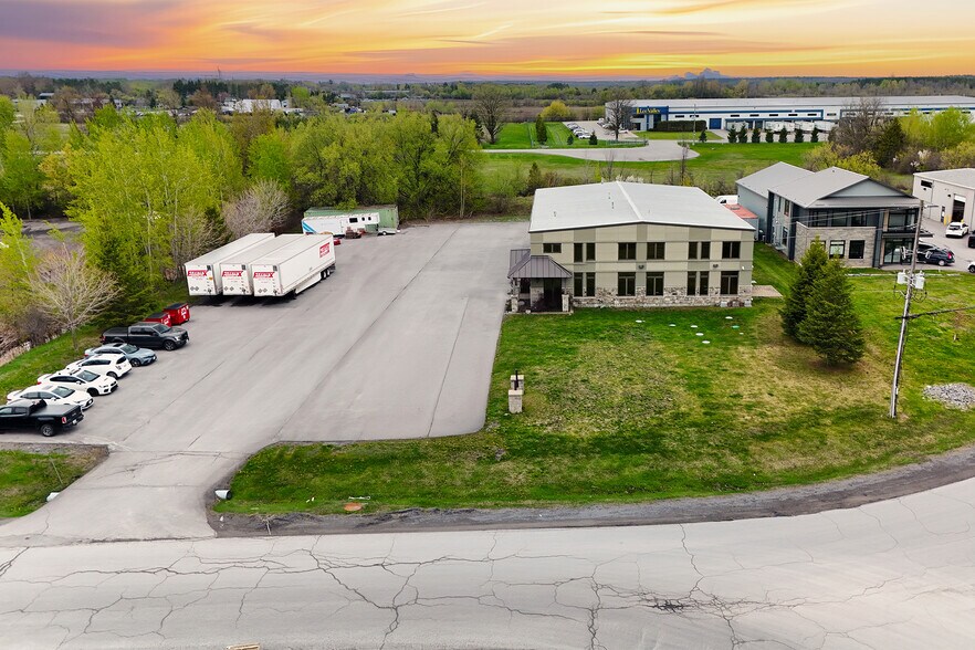 Primary Photo Of 124 Reis Rd, Ottawa Warehouse For Sale