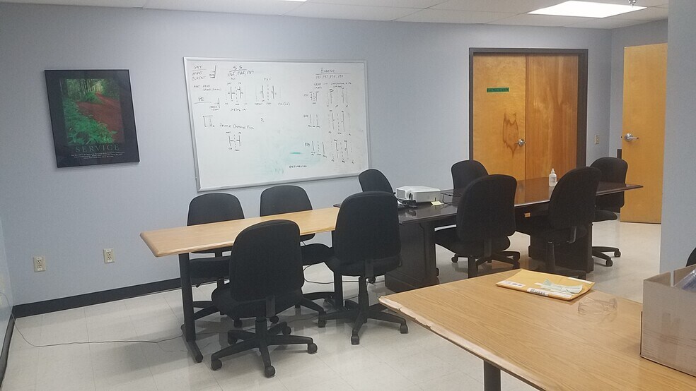 More Photos Of 917 J R Industrial Dr, Sanford Manufacturing For Lease