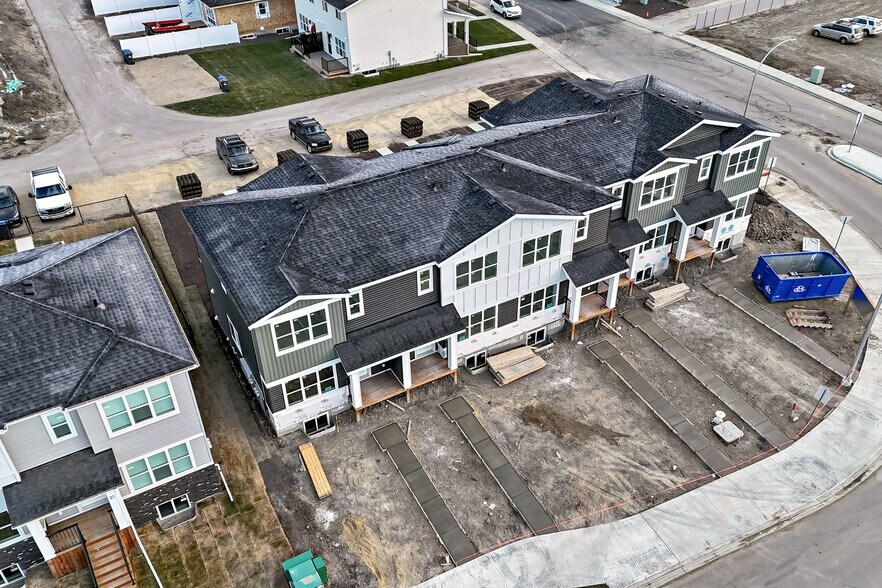 More Photos Of 22 Grayhawk Blvd, Sylvan Lake Apartments For Sale