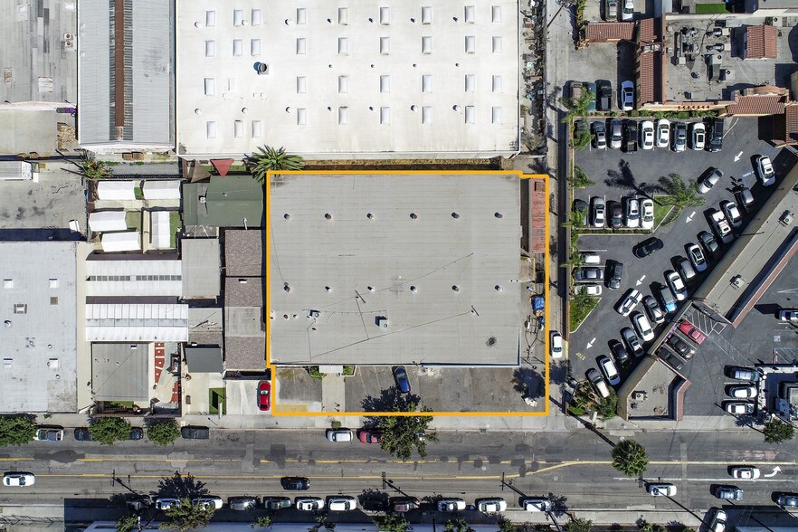 More Photos Of 1322-1326 Obispo Ave, Long Beach Warehouse For Lease