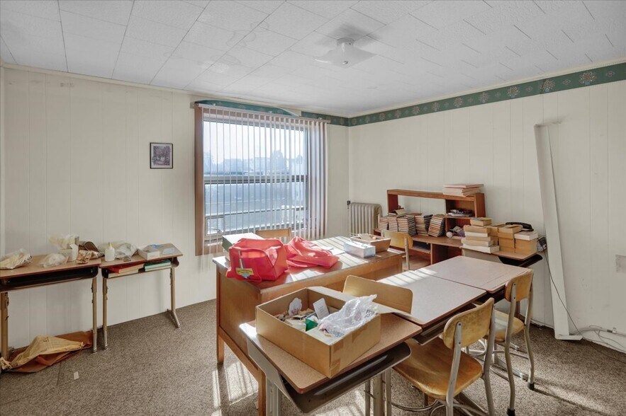 More Photos Of 301 Heffner St, Minersville Specialty For Sale