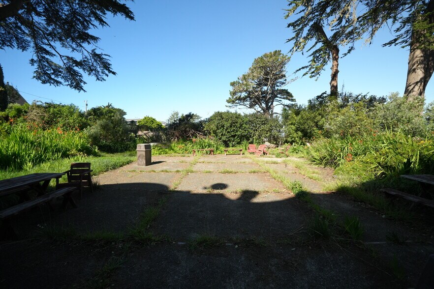 More Photos Of 496 6th St, Montara Office Residential For Sale