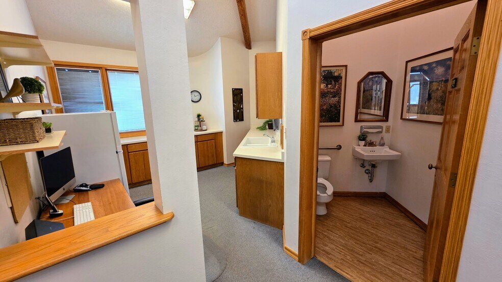 More Photos Of 381 Rampart Range Rd, Woodland Park Medical For Sale