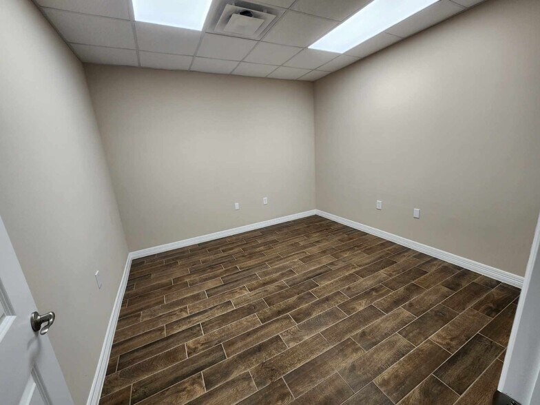 More Photos Of 16310 State Highway 249, Houston Office For Sale