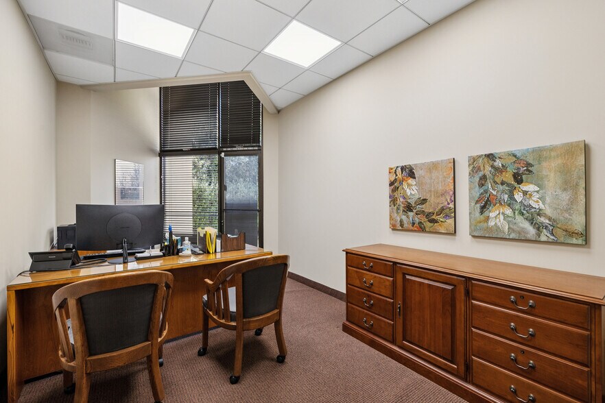 More Photos Of 550 Price Ave, Redwood City Office For Sale