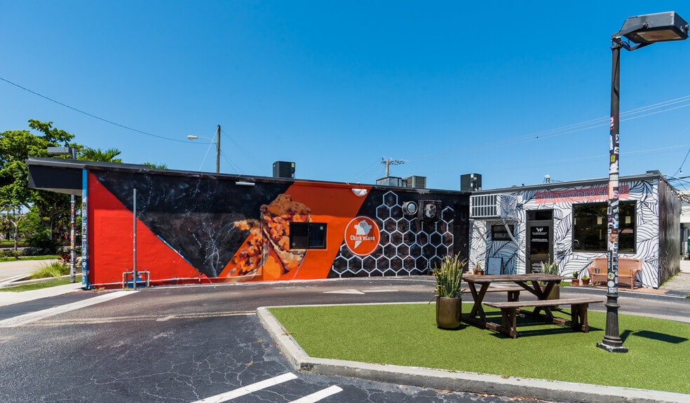 More Photos Of 900 N Flagler Dr, Fort Lauderdale General Retail For Lease