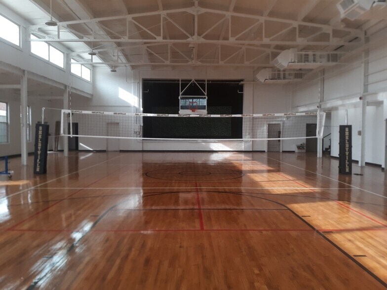 More Photos Of 137 E Washington St, Shelbyville Lodge Meeting Hall For Sale