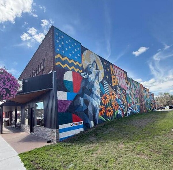 More Photos Of 6434 Main St, North Branch Office For Lease