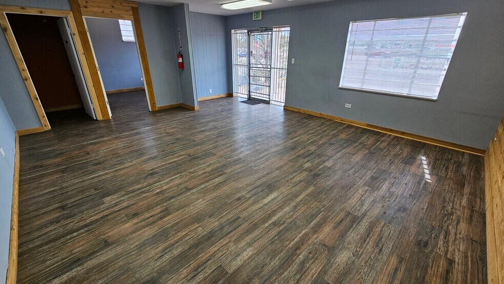 More Photos Of 5010-5030 Acoma St, Denver Warehouse For Lease