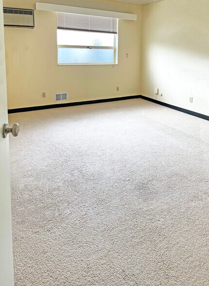 More Photos Of 3021 Telegraph Ave, Berkeley Office For Sale