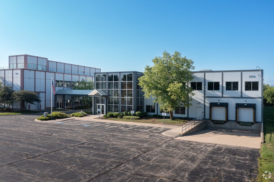 More Photos Of 540 W Northwest Hwy, Barrington Unknown For Lease