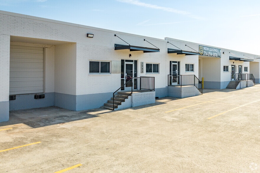 More Photos Of 2903 Ladybird Ln, Dallas Distribution For Lease